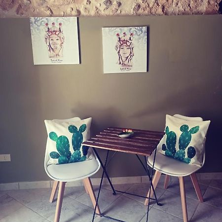 Casa Vacanza Na Zia Agnese โนโต ภายนอก รูปภาพ
